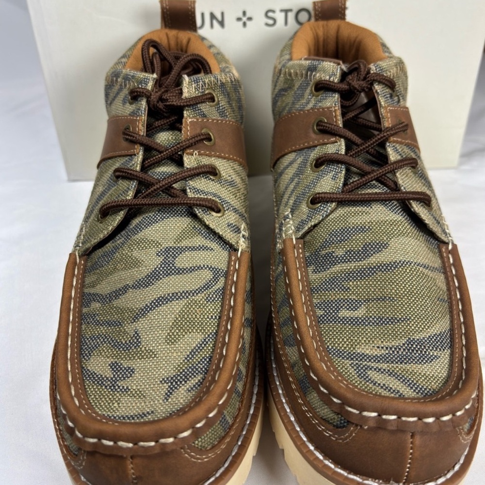 Sun + Stone Men's Green and‎ Brown Patterned Boots